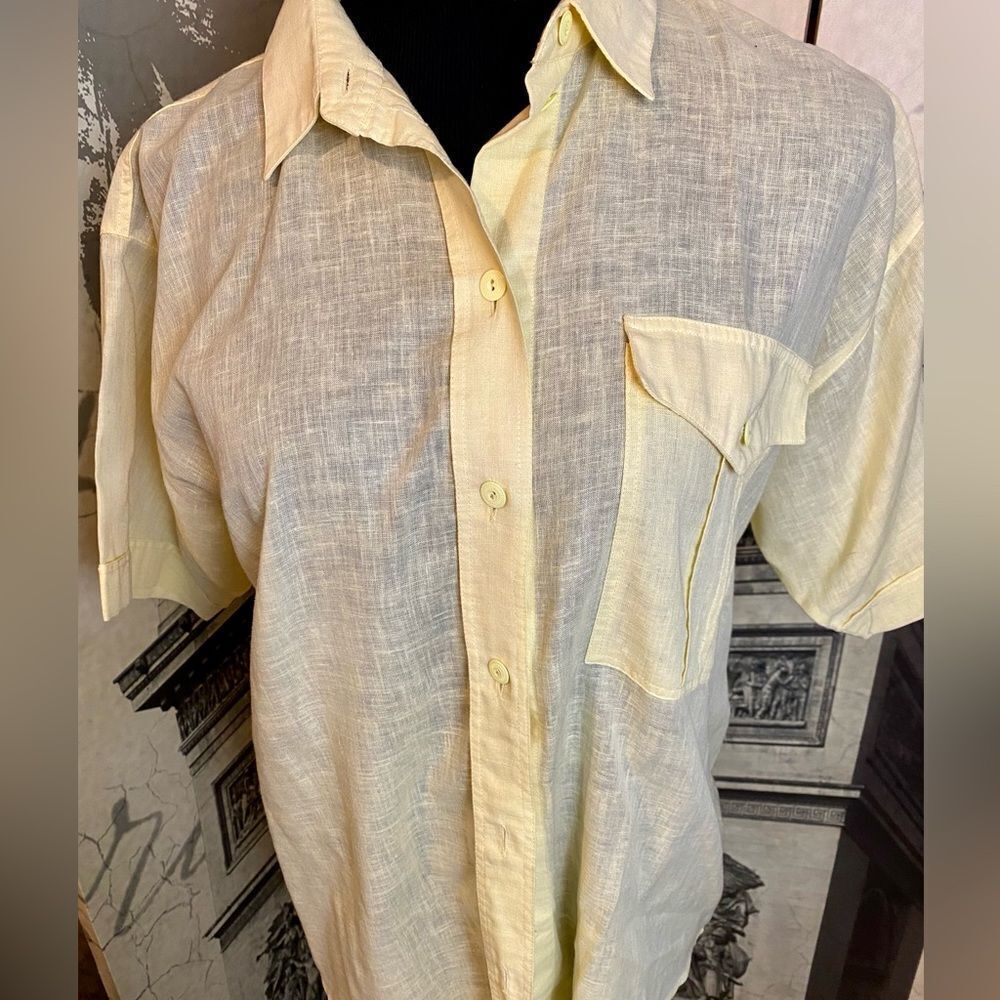 Nice blouse by Tru size 40/10